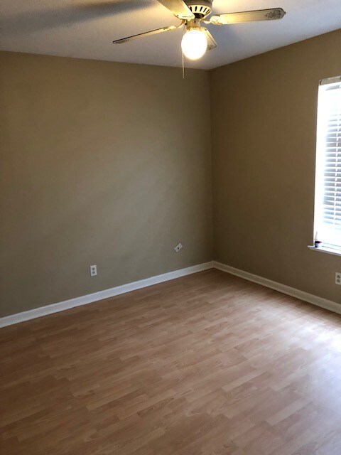 Building Photo - 309 Hickerson Ave