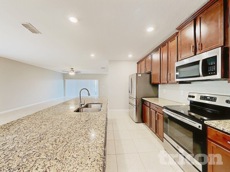 Building Photo - 417 Kestrel Dr