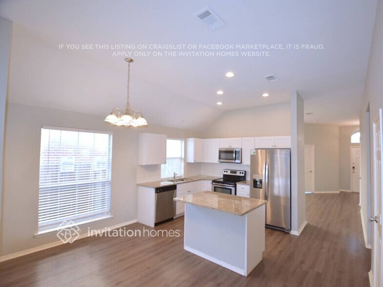 Building Photo - 4737 Park Downs Dr