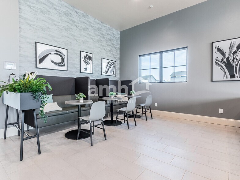 Building Photo - 9485 W Bowie Ct