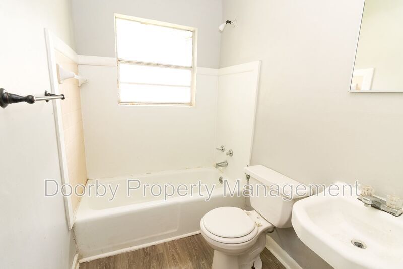 Building Photo - 1740 Ocoee St