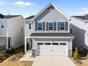 Building Photo - Charming 3BD/2.5BA Located In raleigh NC!!!