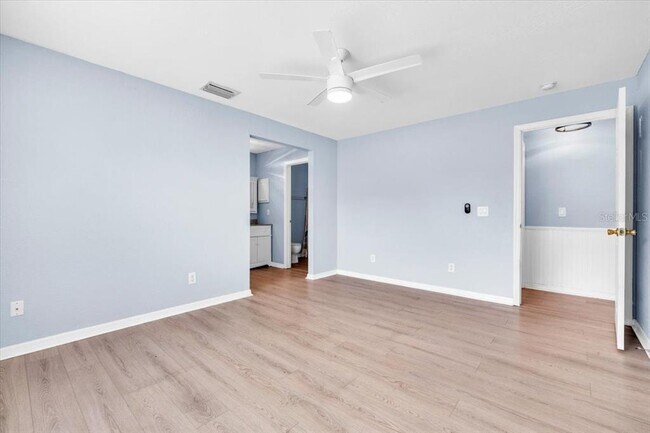 Building Photo - 1708 Blue Lake Cir