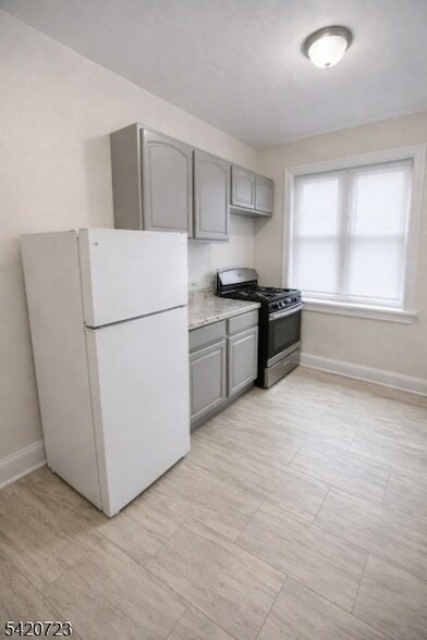 Building Photo - 112 Lincoln St