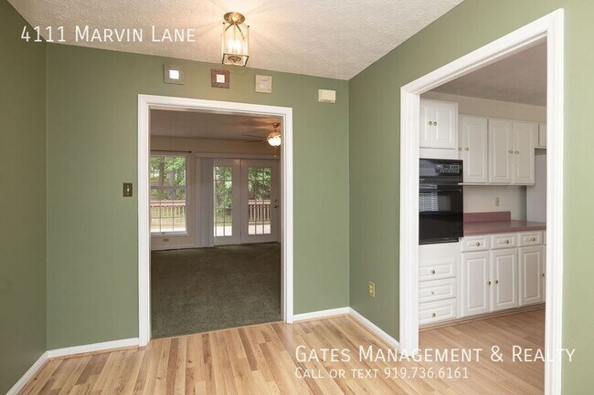 Building Photo - 4111 Marvin Ln