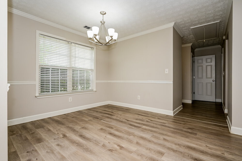 Building Photo - 330 Fieldstone Ln
