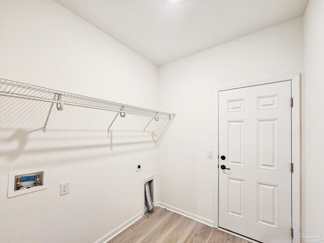 Building Photo - 4149 Upper Walk Ln