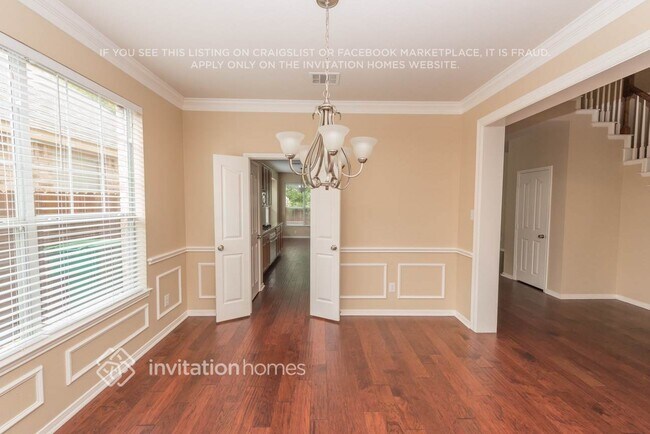 Building Photo - 9200 Farmer Dr