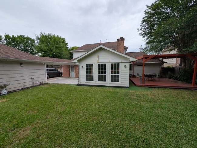 Building Photo - 11807 Highgrove Dr