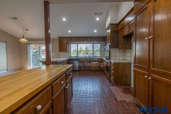 Building Photo - 4134 Fort Donelson Dr