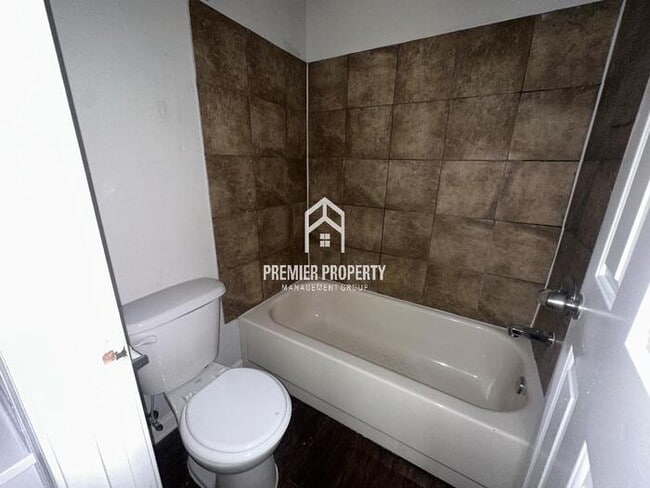 Building Photo - 7172 Ransdorp Dr