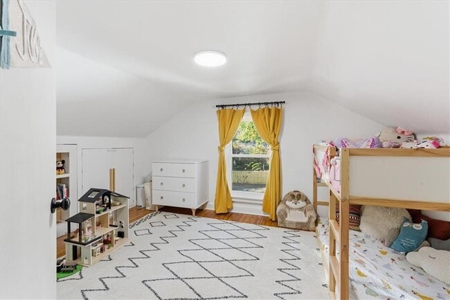 Building Photo - 693 Glenwood Ave SE