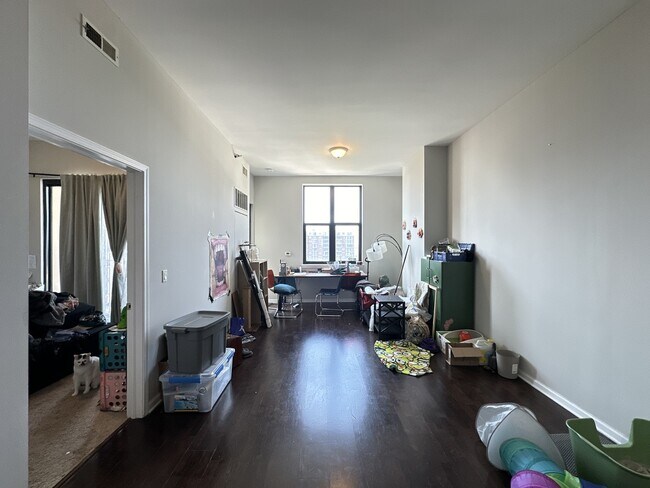 Building Photo - 1464 S Michigan Ave