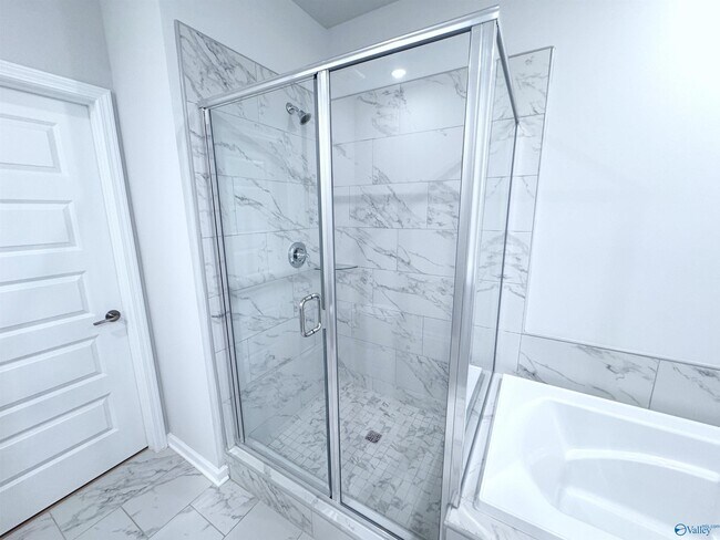 Building Photo - 6065 Gardner Maples Dr SE