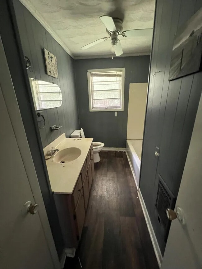 Building Photo - 1541 MS-9