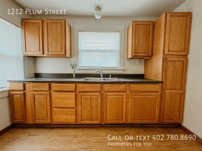 Building Photo - 1212 Plum St