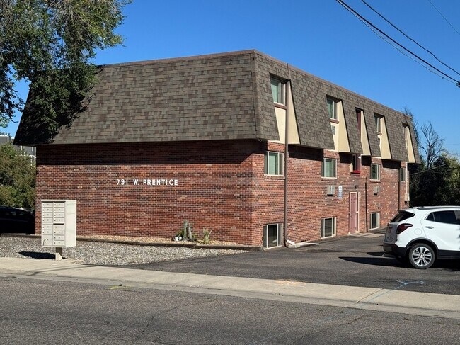 Building Photo - 791 W Prentice Ave