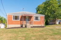 Building Photo - 4057 Lee Ct