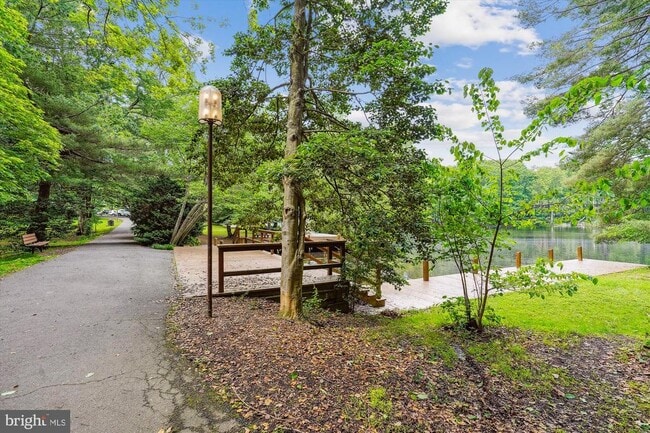 Building Photo - 1626 Waters Edge Ln