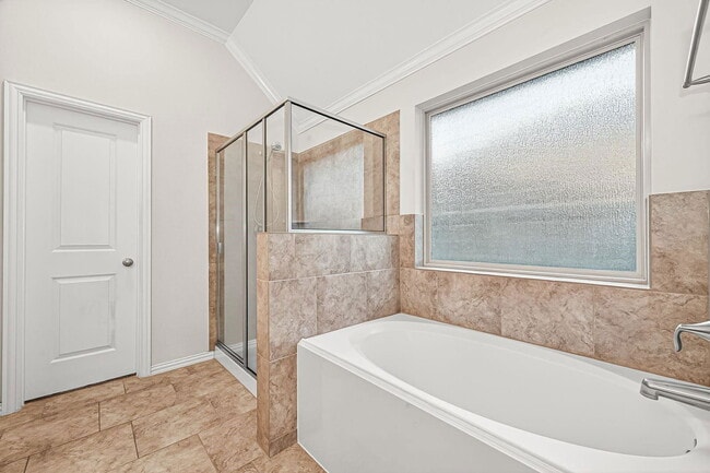 Building Photo - Monarch Crossing, Sienna, TX 77459 - 3 BR 2 BA single-family home