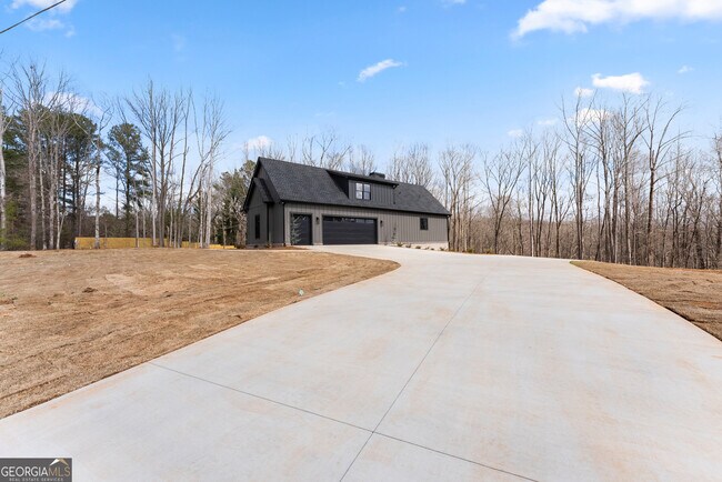 Building Photo - 3255 Tanners Mill Rd