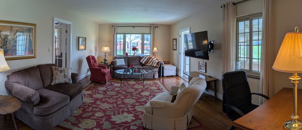 Building Photo - 6201 Lisbon Ave