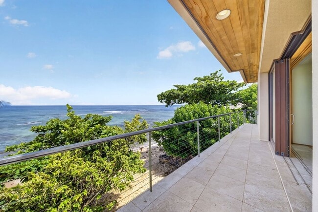 Building Photo - 61-279-279 Kamehameha Hwy