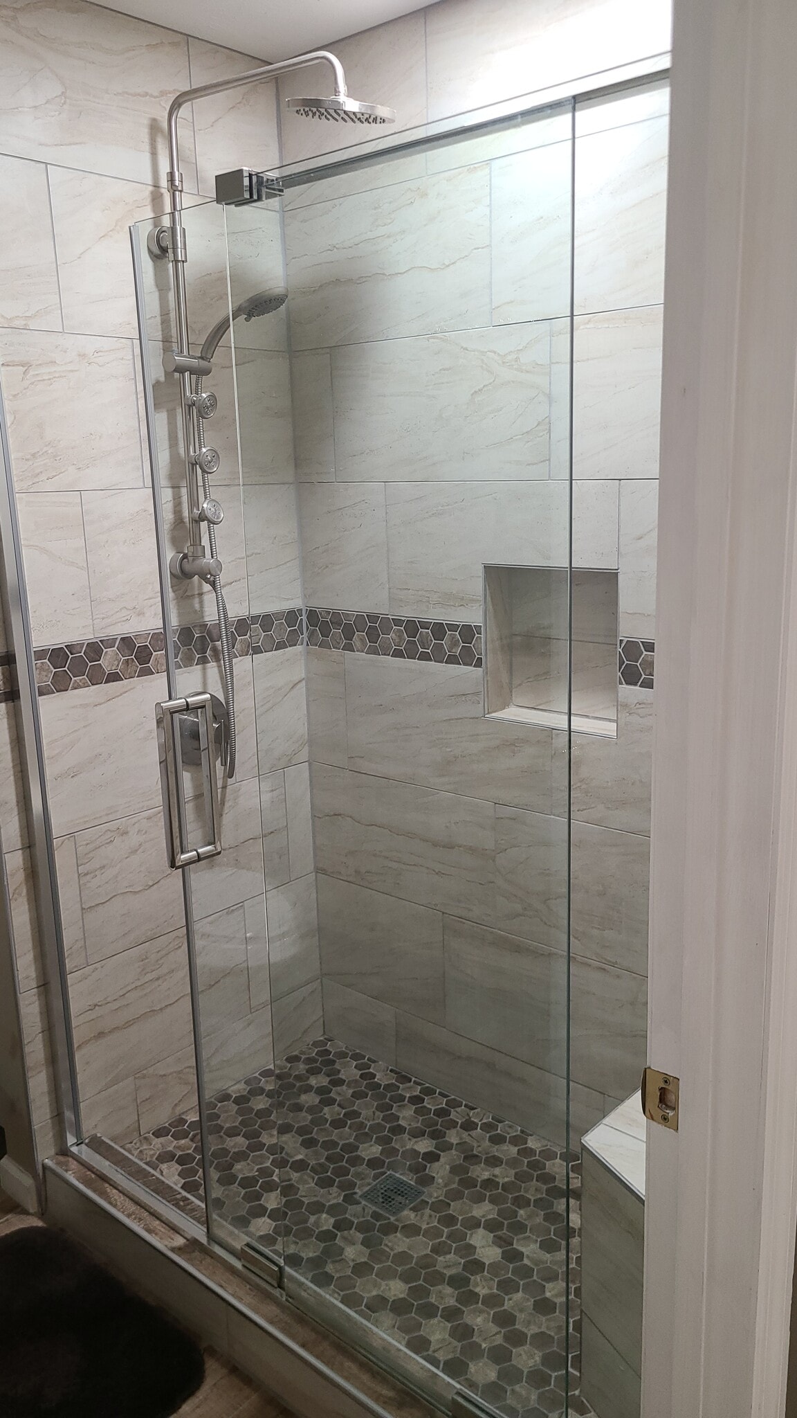 Master bath2 - 1526 Old Oak Ln