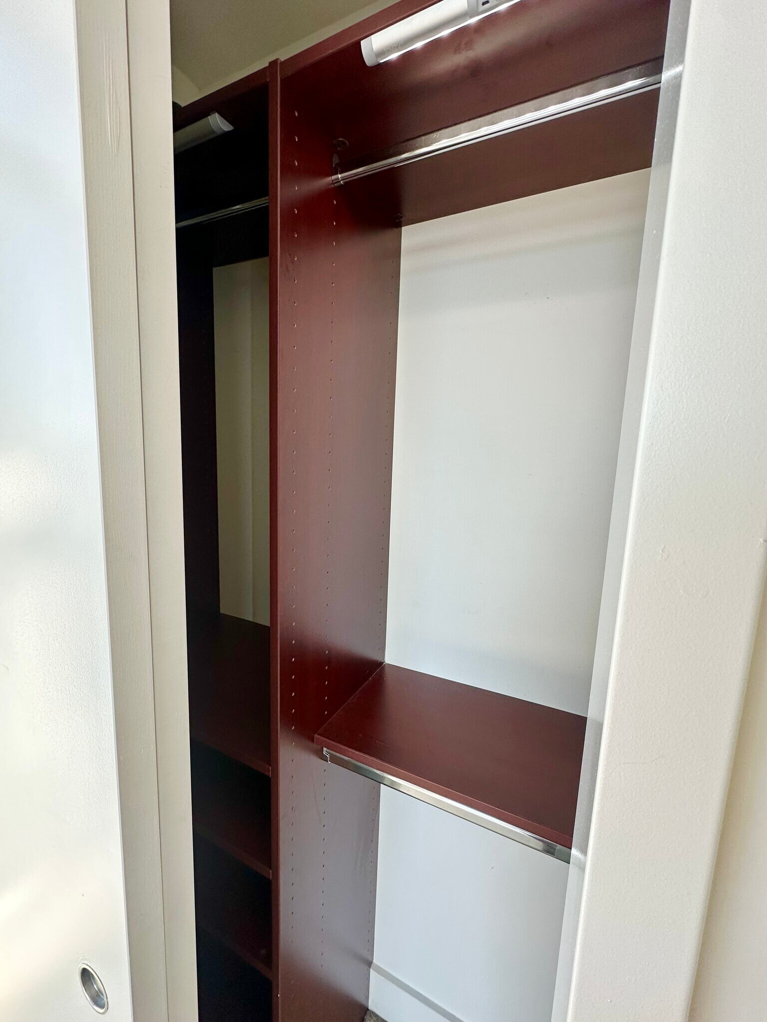 Building Photo - 175 Huguenot St