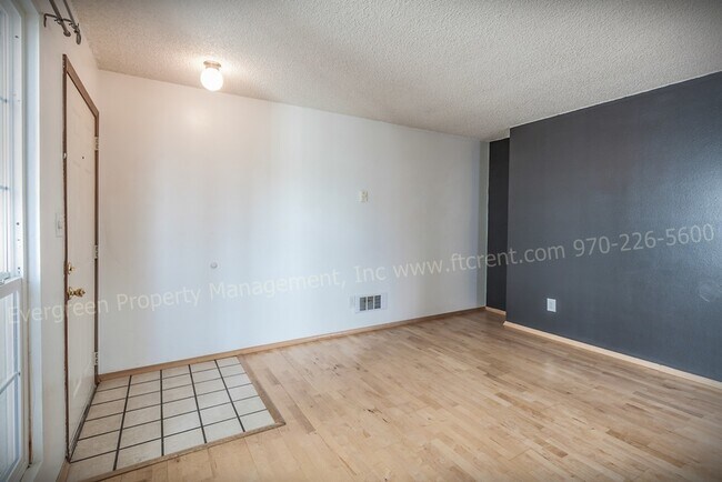 Building Photo - 1301 University Ave