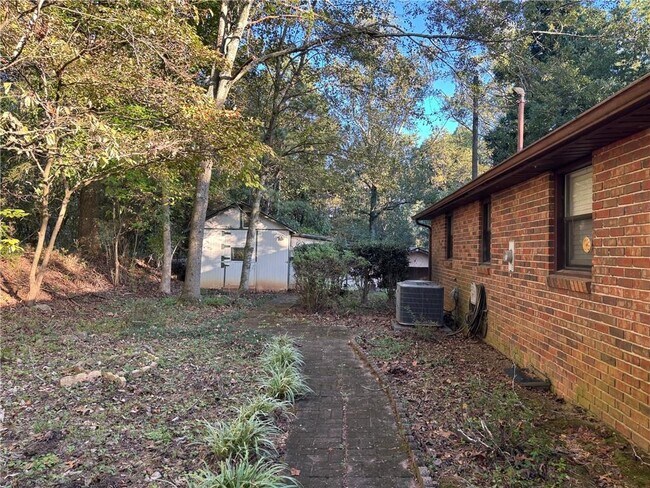 Building Photo - 209 Evans Cook Ct