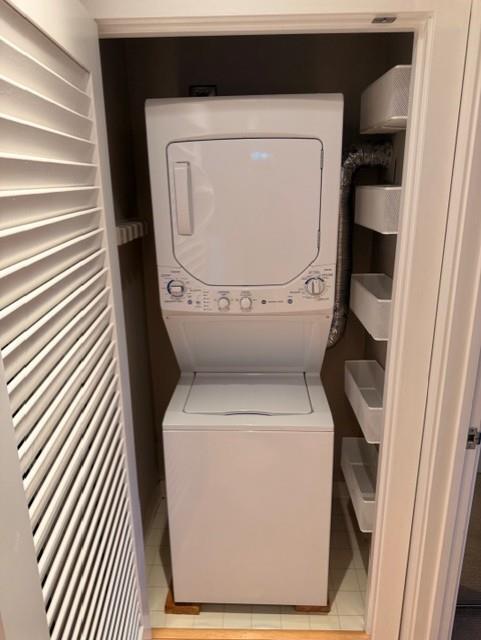 Building Photo - 1700 De Anza Blvd