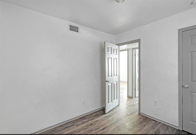 Building Photo - 916 Isbell Rd