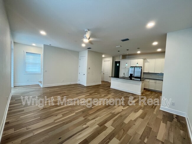 Building Photo - 821 Oak Bend Ln