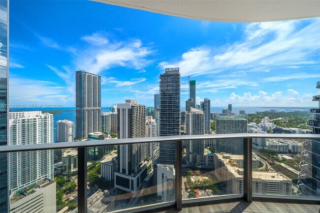 Building Photo - 801 S Miami Ave