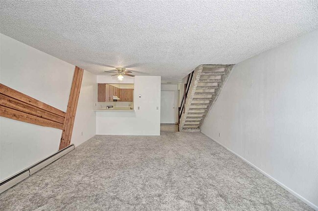 Building Photo - 2260 N 13th St