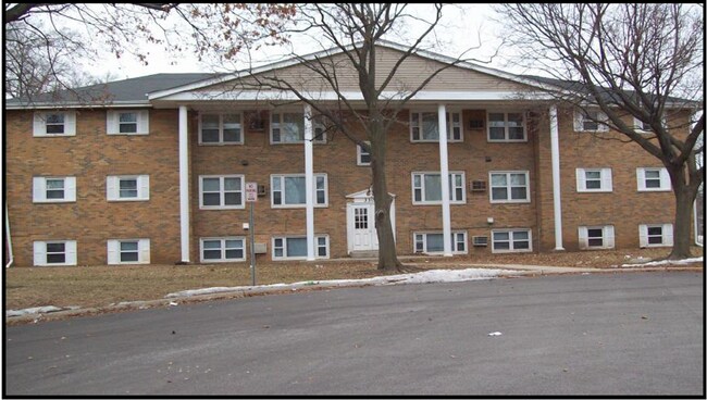 Building Photo - Sun Valley Terrace Apartments