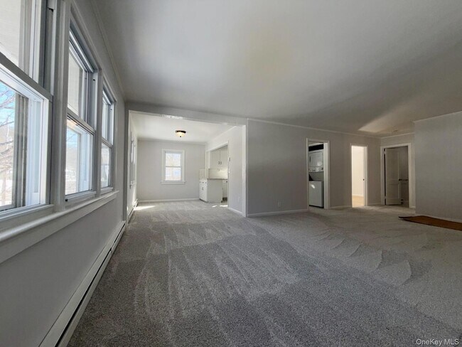 Building Photo - 375 NY-292