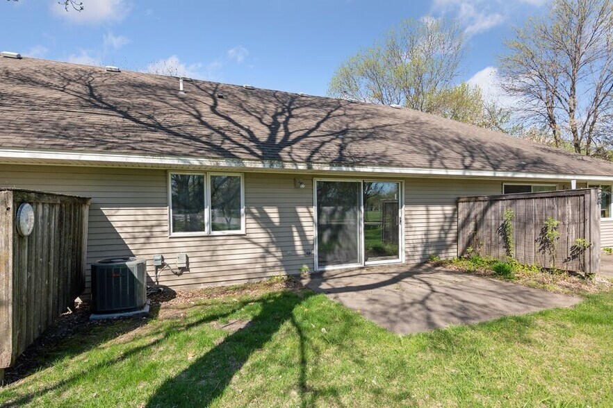 Building Photo - 8327 Victoria Dr