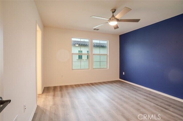 Building Photo - 863 Iris Way