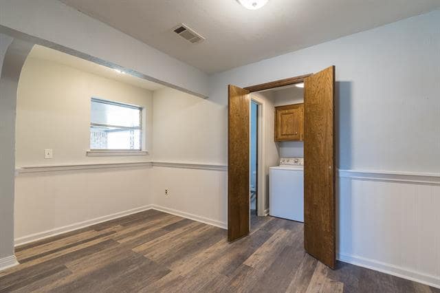 Building Photo - 9190 Orbiter Cir
