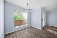 Building Photo - 1212 Horizon Trail