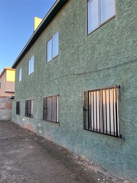 Building Photo - 6932 Kilgore Dr