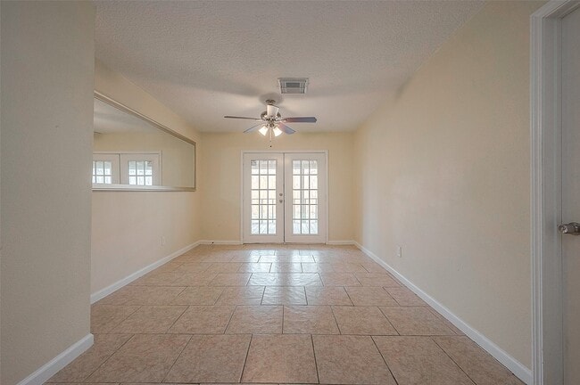 Building Photo - 15910 Tumbling Rapids Dr