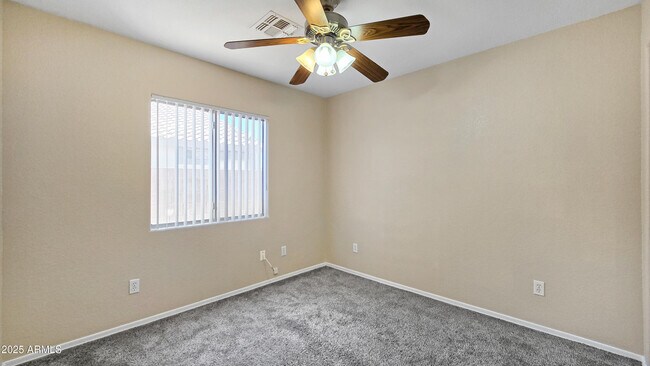 Building Photo - 5794 W Seldon Ln