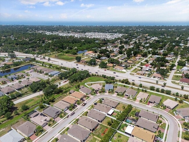 Building Photo - 8932 Excelsior Loop