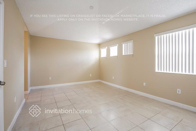 Building Photo - 5062 SW 154th Pl