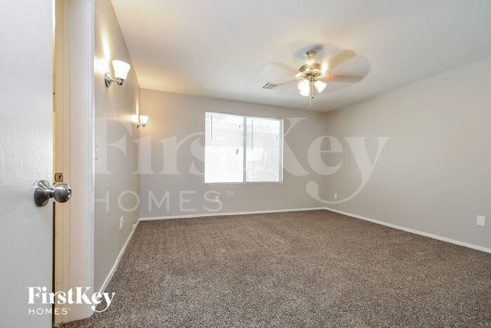 Building Photo - 5506 Ramirez St