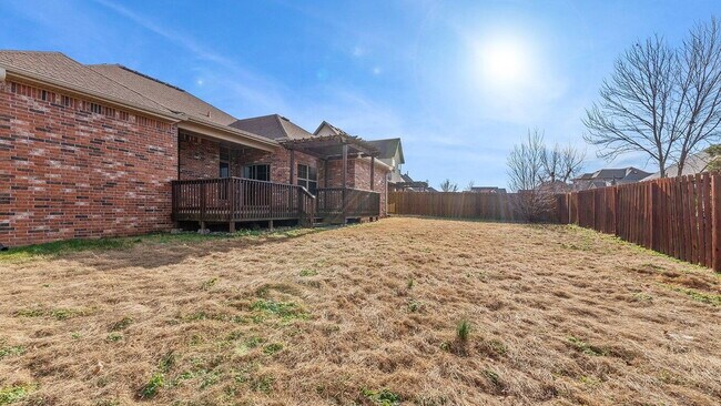 Building Photo - Sign a lease before March 31st and get 50% off one month’s rent, redeemable from the 2nd–12th month.