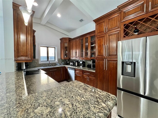 Building Photo - 11104 SW 139th Ct